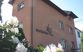Pokoje InoSasino z basenem i sauną